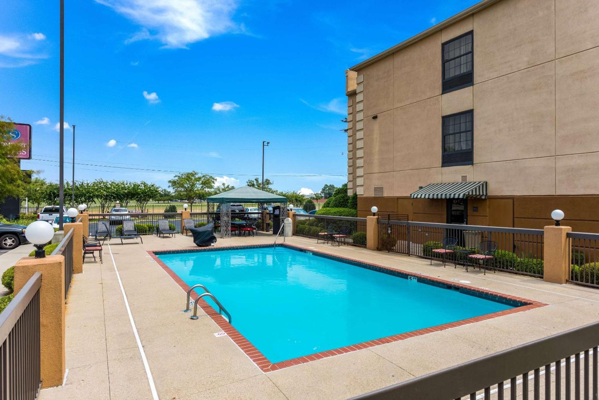 Comfort Suites Monroe Kültér fotó