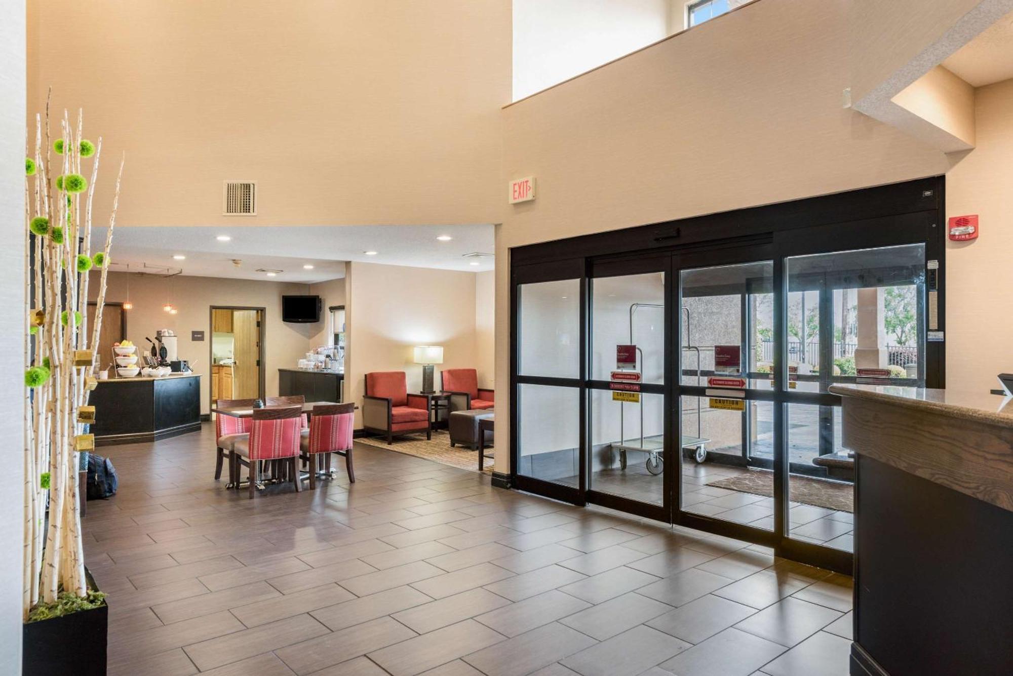 Comfort Suites Monroe Kültér fotó