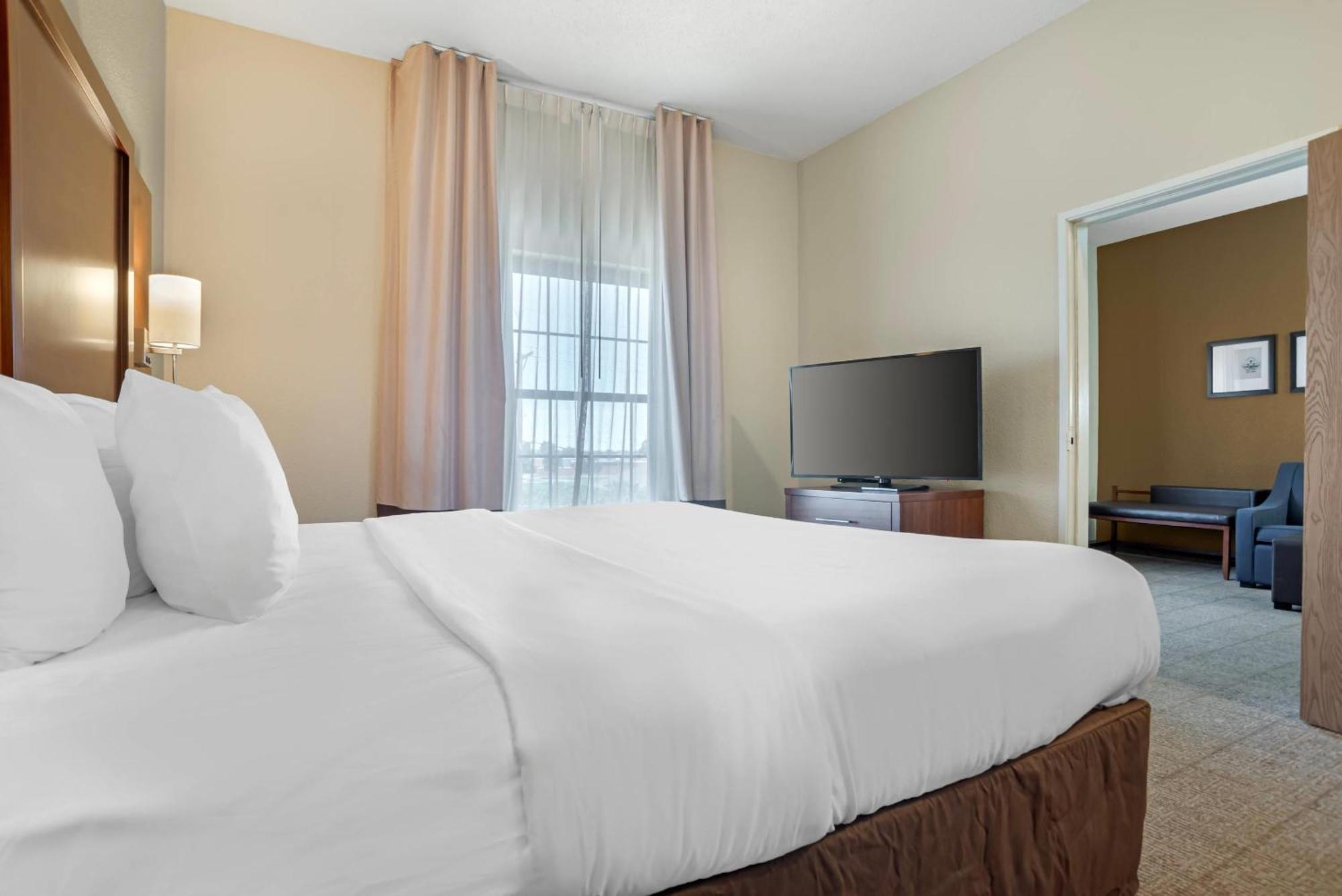 Comfort Suites Monroe Kültér fotó