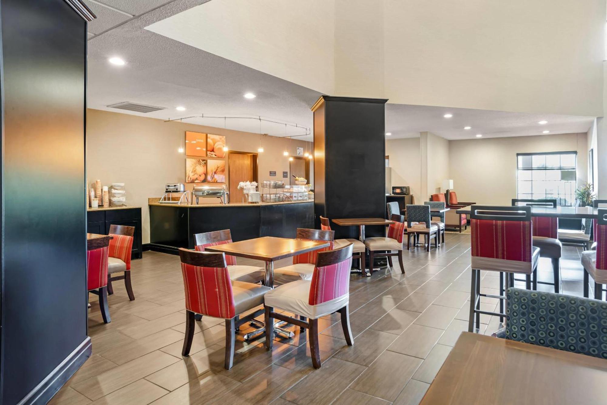 Comfort Suites Monroe Kültér fotó